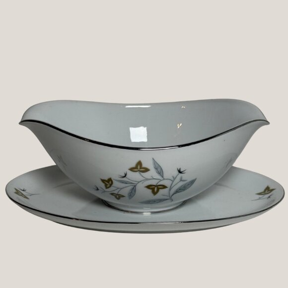 Vintage Eschenbach Bavaria-Germany Gravy Boat - Picture 1 of 7
